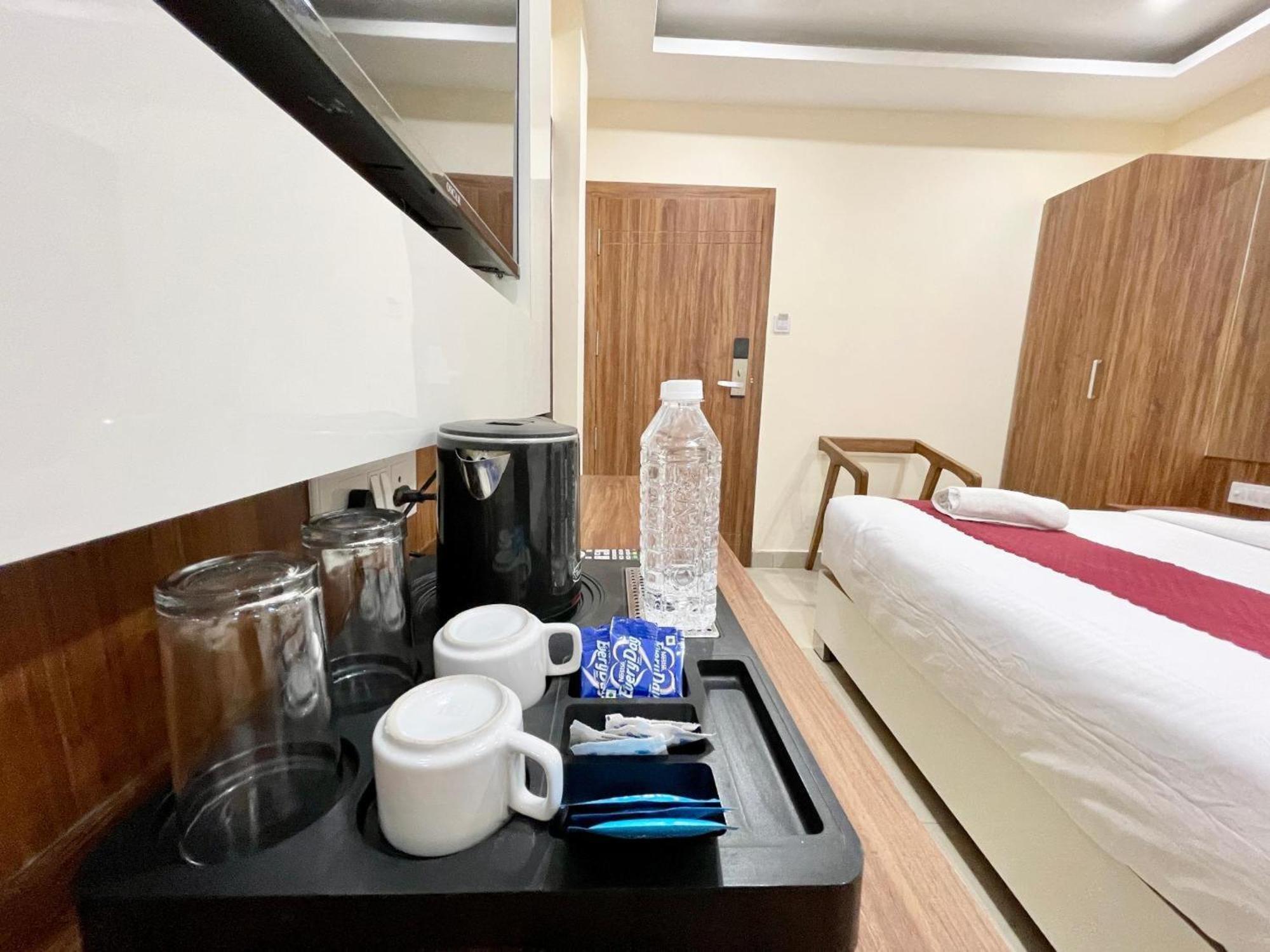 Hotel Shree Radha Krishna バラナシ エクステリア 写真